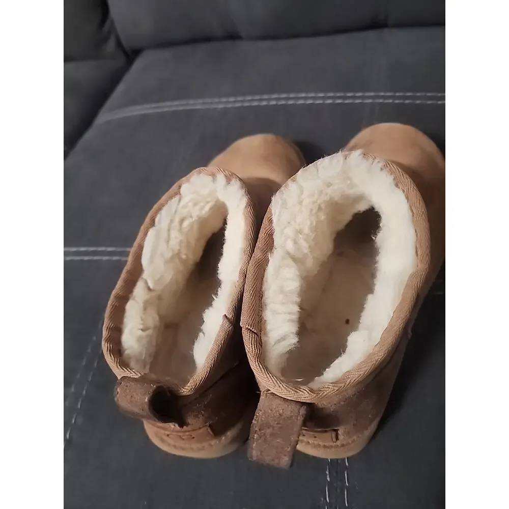 UGG Ultra Mini Classic Boot Chestnut Size 7